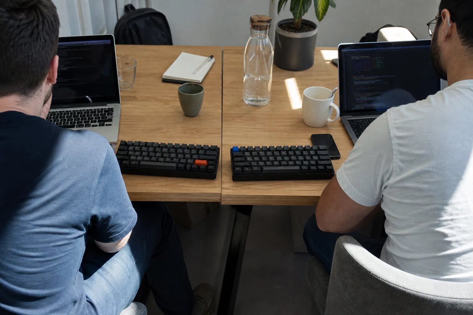 Poste de développeur PHP : comment comparer deux offres ?